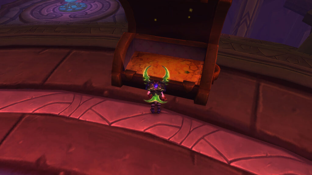 WoW The demon hunter opened a chest filled with gold